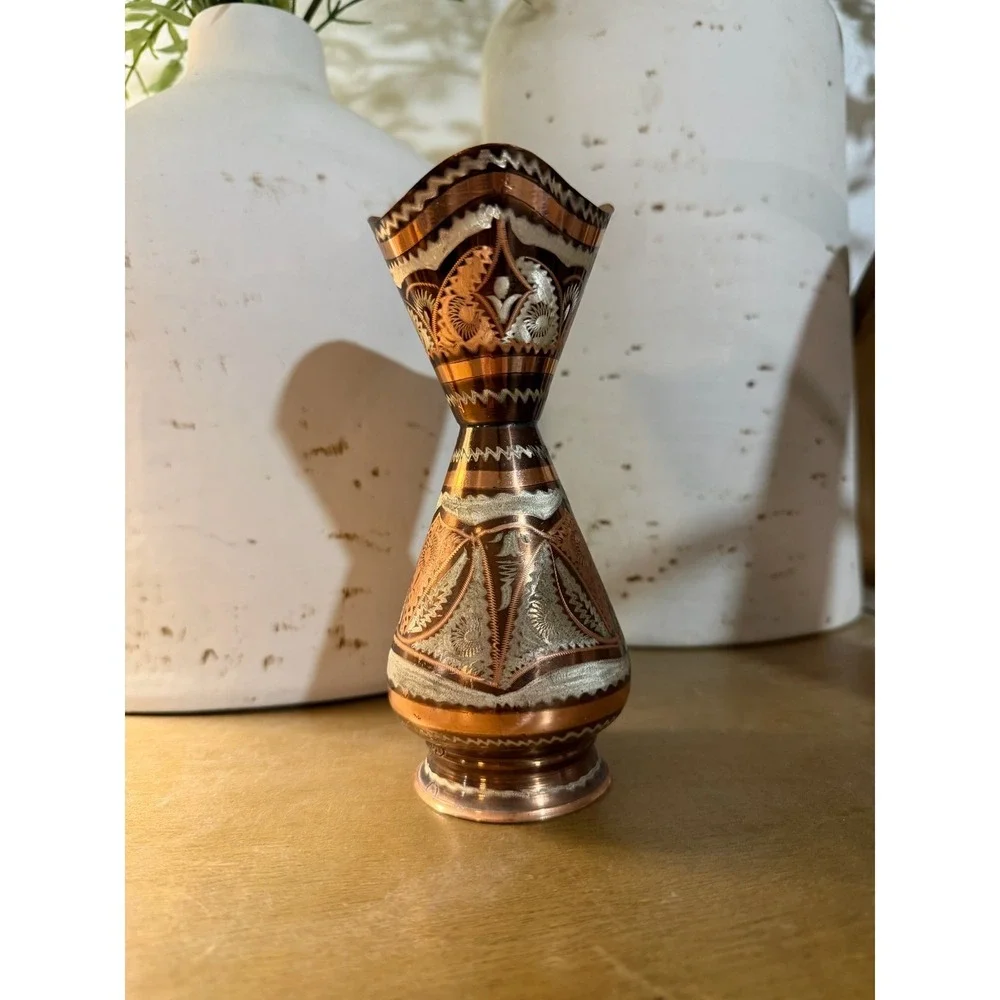 N/A small decorative